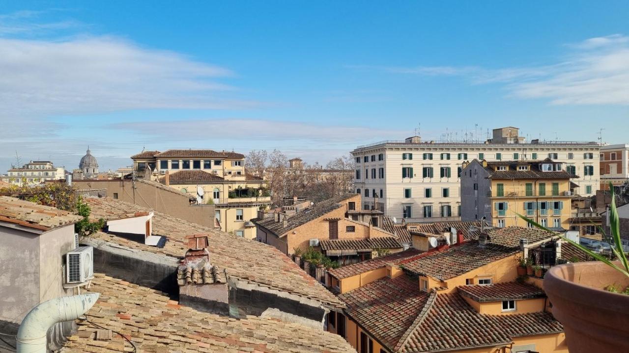 Apartment Cinque Attico Panoramico Rom